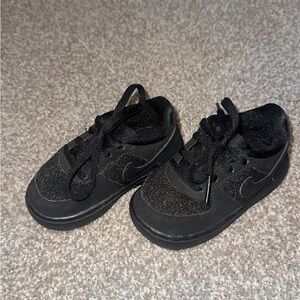 Black glitter Nikes 7c.